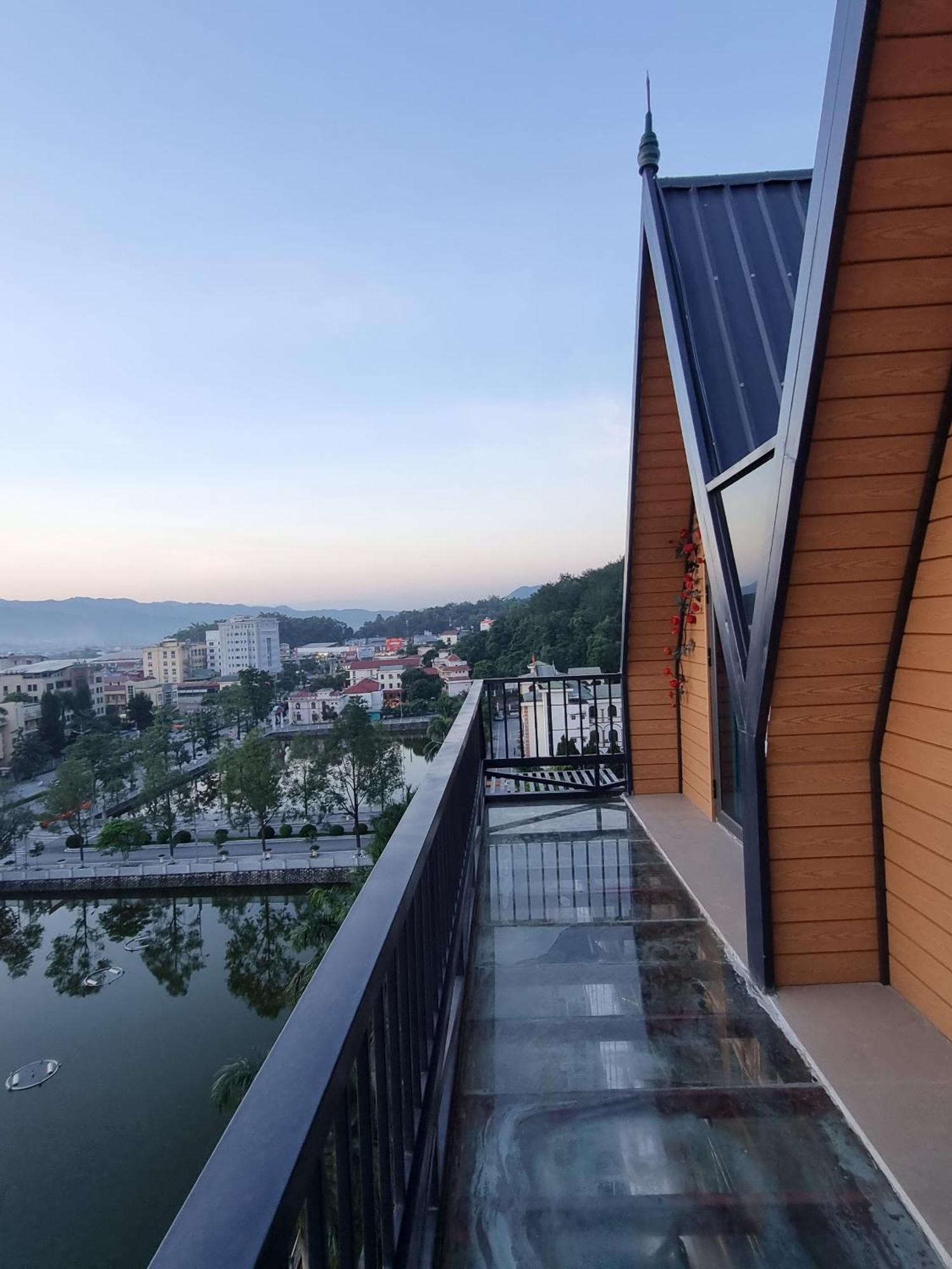 Homestay Muong Troi Diện Biên Phủ Esterno foto